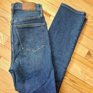 Madewell's The Perfect Vintage Jean - Size 25
